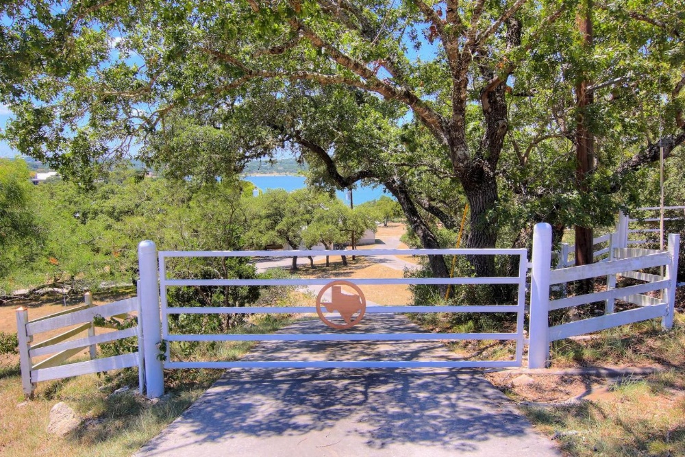 Blue Diamond Retreat Home Main image